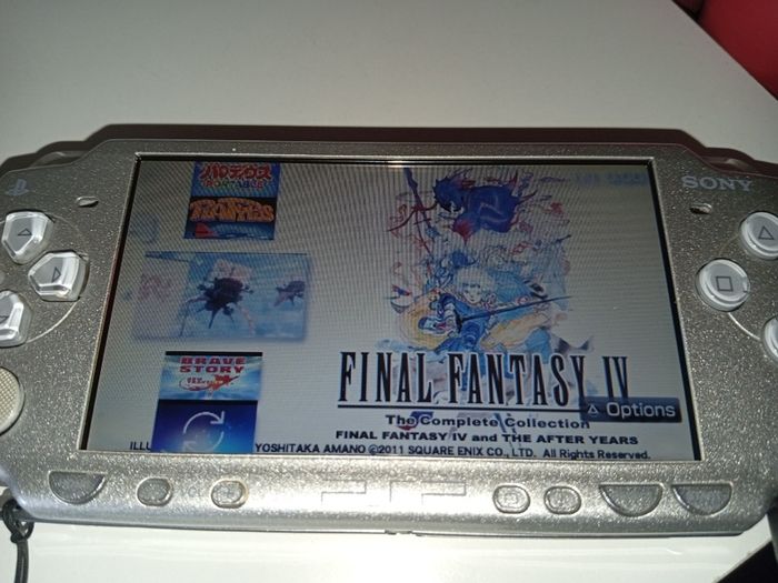 Sony Silver PSP 2003 Console - Works with Digital Games but wont load UMD Disks 16gb sd inc