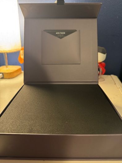 AYN Thor Max Batch 3 (16GB + 1TB) Rainbow