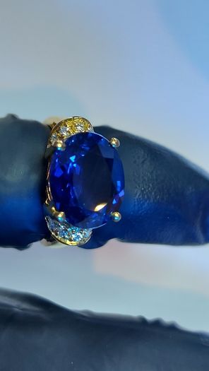 Royal Blue Sapphire Imitation 5.25 ct Gold plated Sterling silver 925