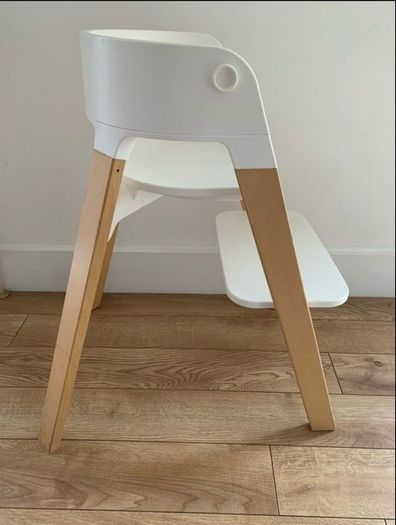 Stokke steps high chair and junior chair
