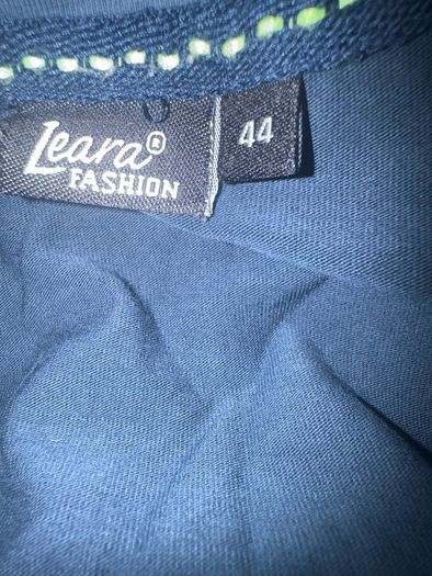 Leara Fashion stretchy navy blue top size UK16 EU44 Postage included