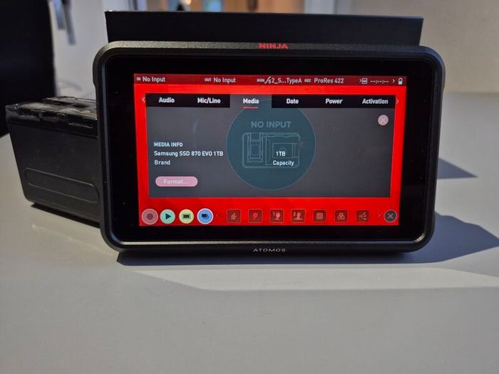 Atomos Ninja V with 1tb SSD and batteries