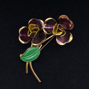 Vintage floral pansies brooch