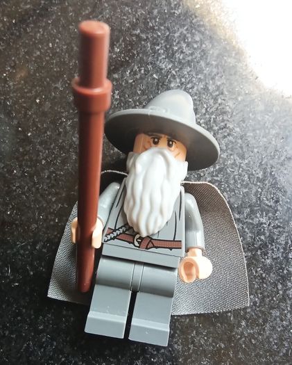 Lego GANDALF Minifigure Lego L O T R Minifigure