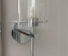 Bathroom wall light