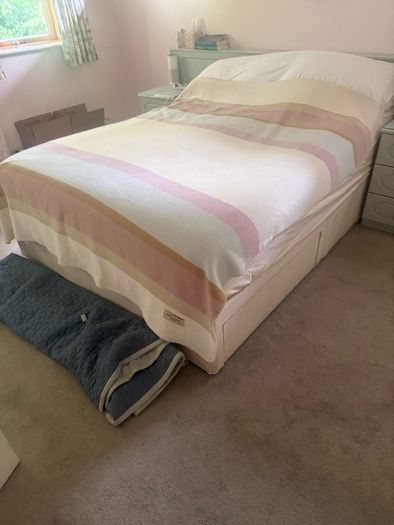 king size bed