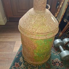 Large Antique Castrol Can. Postage Available or Collection is always welcome and Recommended in Rochfortbridge Westmeath