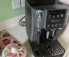 DE LONGHI Magnifica Start Coffee Maker