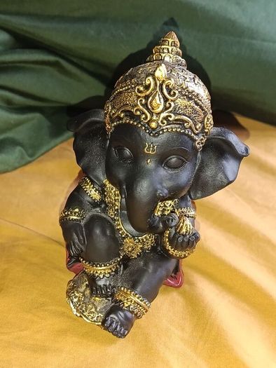 Baby Ganesha Black and Gold Figurine
