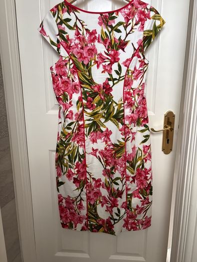 Libra Dress Size 14