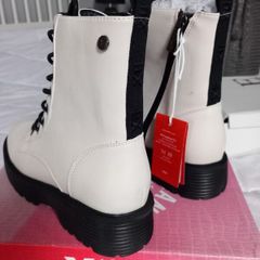 xti boots