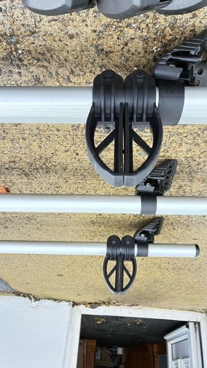 Rhino roof bars