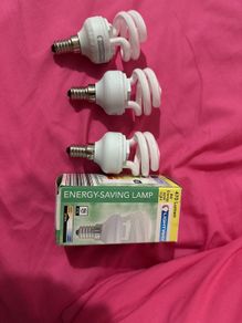 Set of four light bulbs 8W