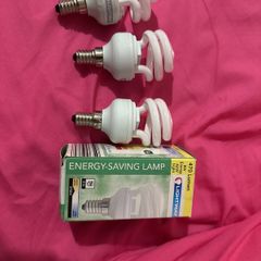 Set of four light bulbs 8W