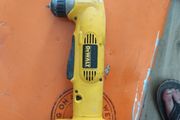 DeWalt 90 degree drill lithium ion 18v or nicd battery compatibility