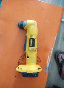 DeWalt 90 degree drill lithium ion 18v or nicd battery compatibility