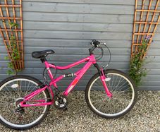 Ladies/ Girls bike
