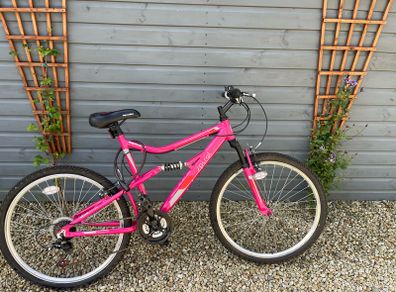 Ladies/ Girls bike