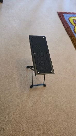 guitar foot stool