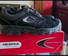 Work shoes