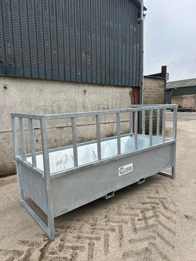 Silage feeder