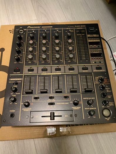 Pioneer DJM 600 Professional Mixer