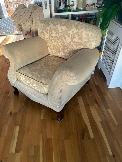 Quality 3 Piece Sofa Suite 2-Seater  2 Armchairs Excellent Condition