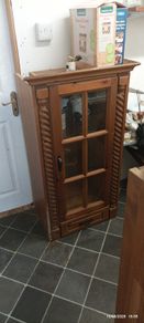 kitchen cabinet (FREE (