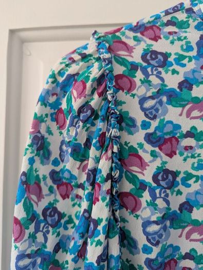 Zara Floral Balloon Sleeve Blouse Size Small