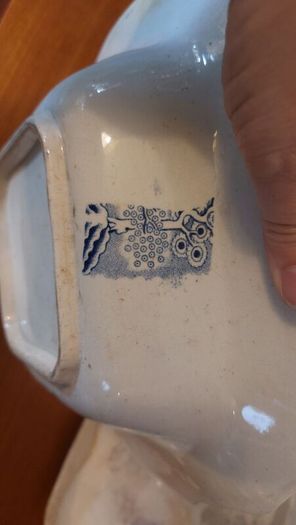 Fabulous Antique Blue and White Transferware Willow Pattern Large Lidded Tureen/Vegetable Dish For Display, Unknown Maker, Most Likely Staffordshire Made