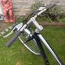 Giant Escape Hybrid Bike Image 5