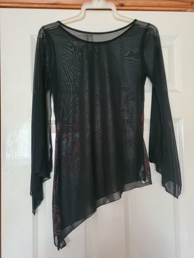 Women's Black & Red Glitter Top - Size Small