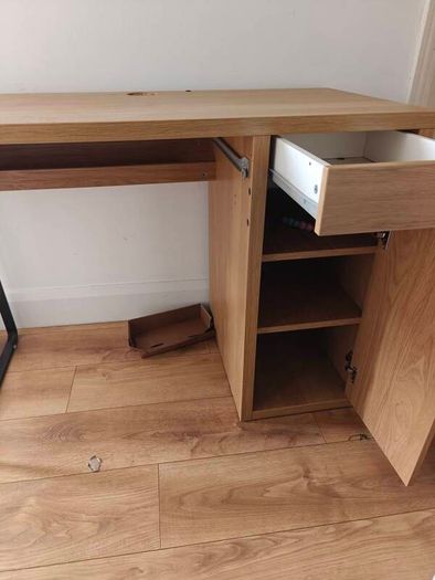 Free Desk