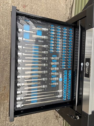 Brand New 7 Drawer Tool Chest Full Of Tools