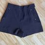 H&M Elegant Black Tailored Shorts High Waist, Smart Casual Size - IRL10 /EUR38 Image 3
