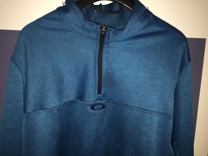 Oakley training Top with zip size xxl