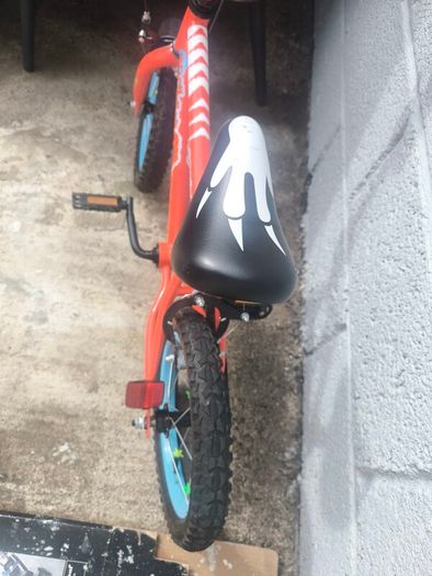 Apollo Claws Kids Bike - 14" Wheel