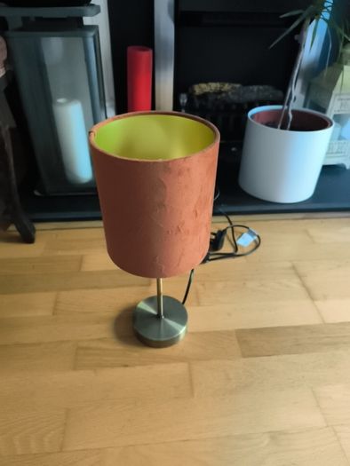 Table lamp