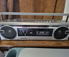 sanyo boombox