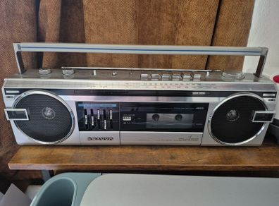 sanyo boombox