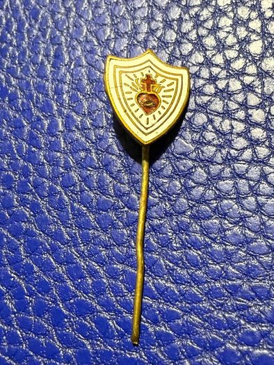 Antique Sacred Heart   Pin