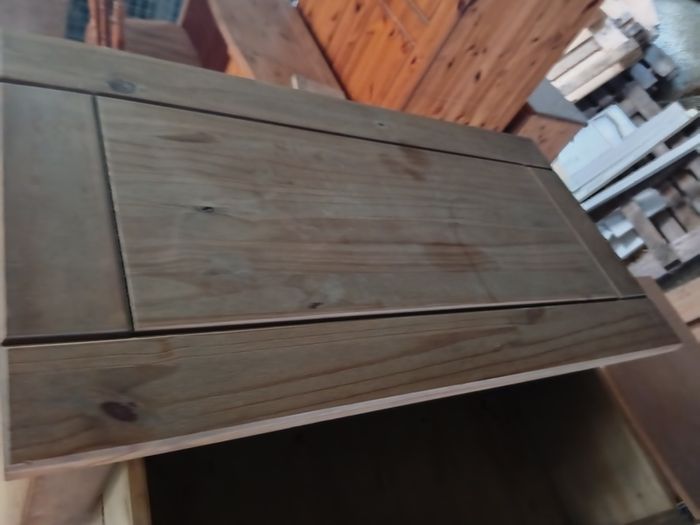 Corona 4 Drawer Chest