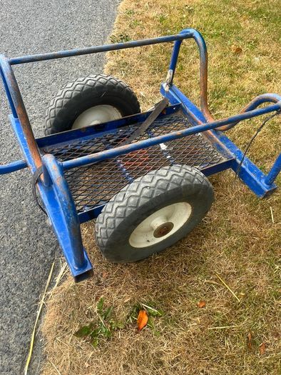 heavy-duty pipe and carpet trolley