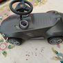 kids push car Image 3