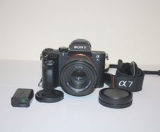 Sony A7ii with 50mm f/1.8 lens