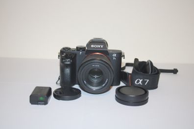 Sony A7ii with 50mm f/1.8 lens