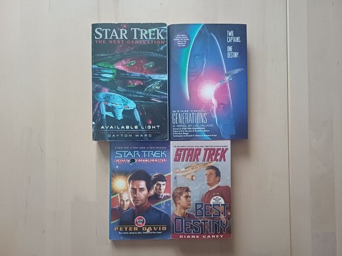 Star Trek Books Bundle Science Fiction Adventure Enterprise Voyager TNG TOS DS9