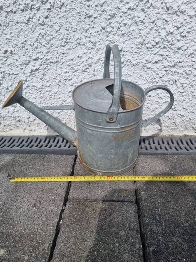 watering can