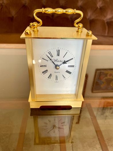 As New Vintage Westclox Quartz Carriage Clock Gold Metal Rectangular Roman Numerals Analogue 1980s