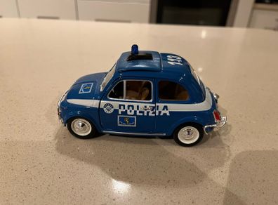 Fiat 500 Police 1/21 Burago